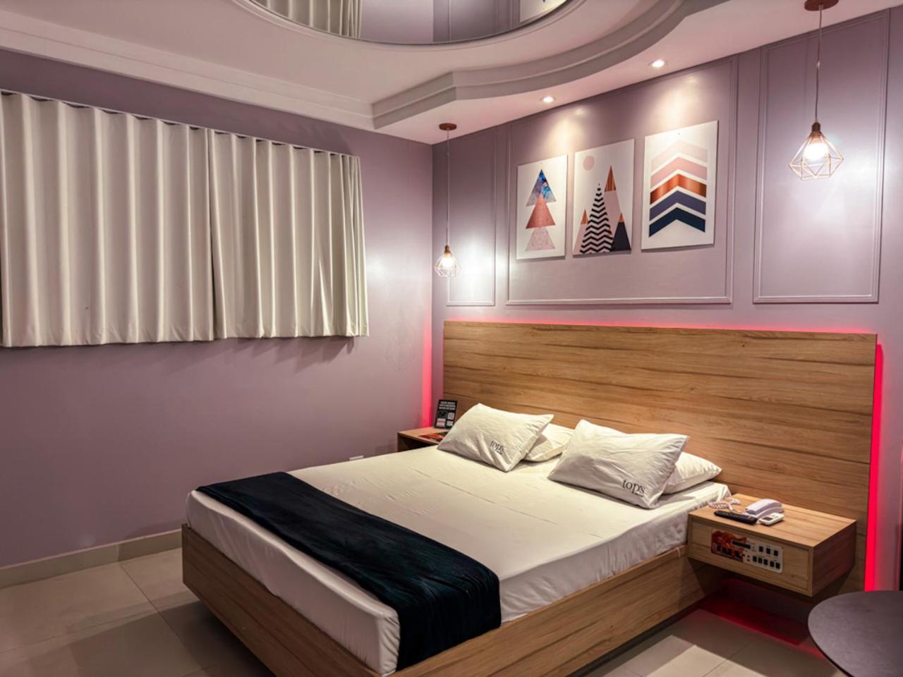 Top'S Motel (Adults Only) Jacarei Exterior photo